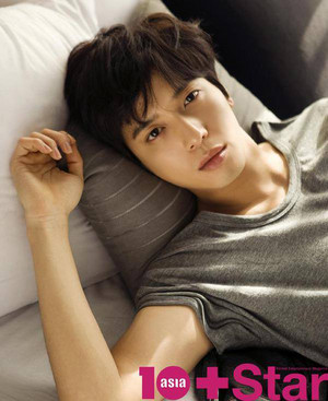  Jung Yonghwa For 10 stella, star