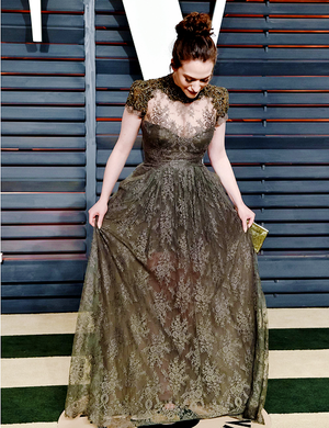  Kat Dennings attends the 2015 Vanity Fair Oscar Party hosted oleh Graydon Carter (feb 22, 2015)
