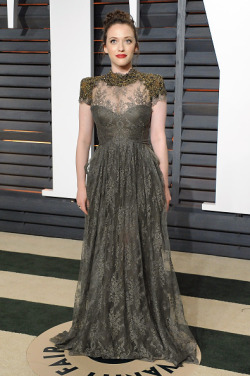 Kat Dennings attends the 2015 Vanity Fair Oscar Party hosted by Graydon Carter (feb 22, 2015) 
