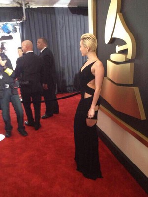  Miley 2015 Grammys