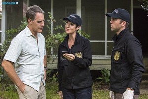  NCIS: New Orleans - Episode 1.03 - Breaking ब्रगि, ब्रिग, ब्रिगेडियर - Promotional चित्रो