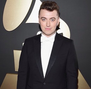  Sam Smith on the red carpet at the Grammys