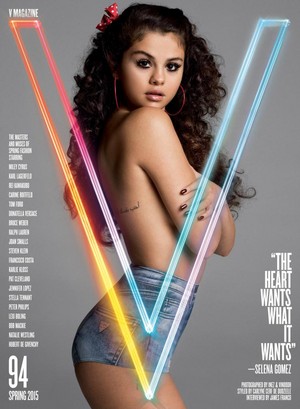  Selena Gomez poses topless on V Magazine talks ‘first love’ Justin Bieber