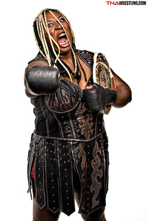  TNA Knockout - Awesome Kong