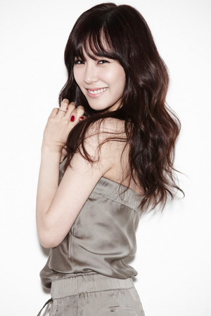  Tiffany Official 사진