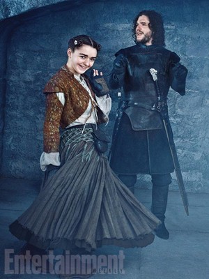  Arya Stark and Jon Snow Season 5