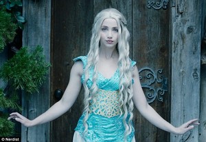  Emily as khaleesi