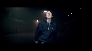  エミネム - Rap God {Music Video}
