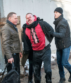 Hank Voight and ibon ng dyey Halstead