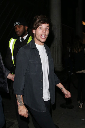 Louis leaving Chinawhite Nightclub