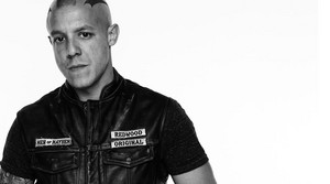  Theo Rossi as juisi in Sons of Anarchy