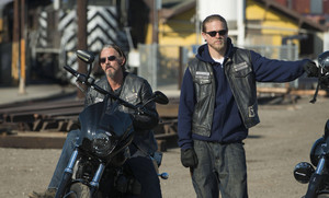  Tommy Flanagan as Chibs in Sons of Anarchy - Ablation (5x08)