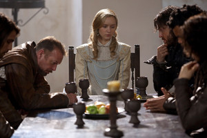  Queen anne with treville and athos