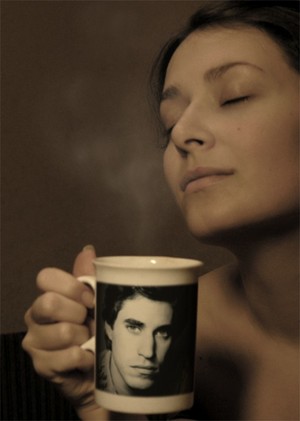  A woman with Joey on her mug