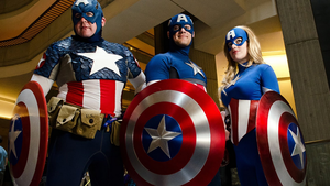  Captain America cosplay tunjuk