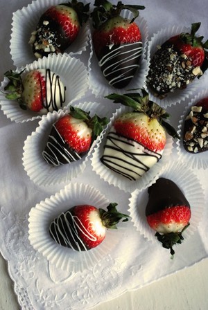  चॉकलेट Covered strawberries