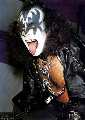  Kiss Meets The Phantom of the Park Press Conference ~Los Angeles, California…May 25, 1978