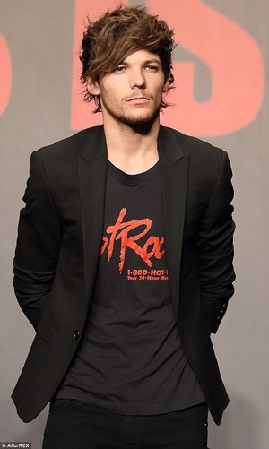  Louis looking shaggy but cute