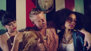  Macklemore - Thrift 샵 {Music Video}