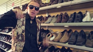  Macklemore - Thrift ショップ {Music Video}