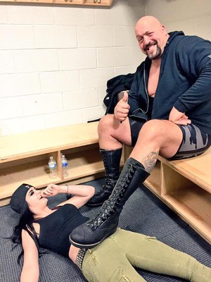  Me and Big show goofing Off backstage.