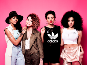 Neon Jungle are supporting @cr_uk da wearing their limited edition @raceforlife dog tag