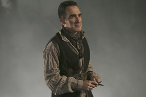  Once Upon a Time - Episode 4.17 - corazón of oro