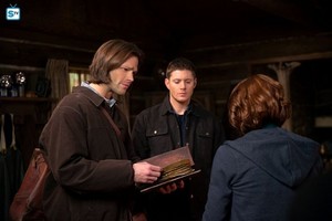  Supernatural - Episode 10.18 - Book Of The Damned - Promo Pics