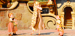  Rapunzel - L'intreccio della torre gifs