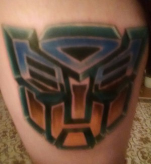  Người vận chuyển người hâm mộ tattoo - Autobots insignia