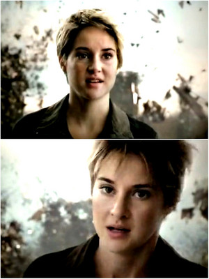  Tris fighting herself