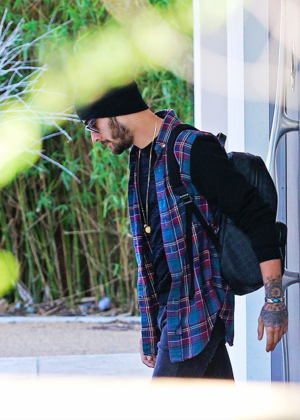  Zayn Leaving his house in ロンドン