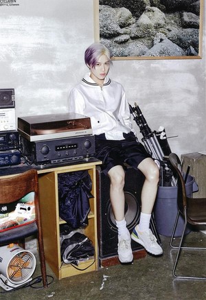  [HQ] Purple Hair Taemin 태민「Oh Boy!」5月号