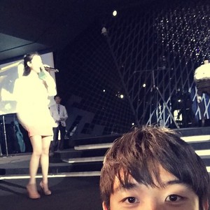 150501 ‪IU‬ গান গাওয়া at a wedding reception from choi_dho7's Instagram