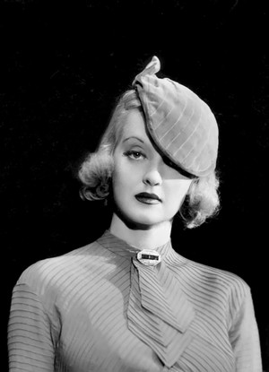 Bette Davis sa pamamagitan ng Elmer Fryer, 1934
