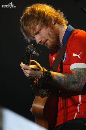  Ed onstage in Chile