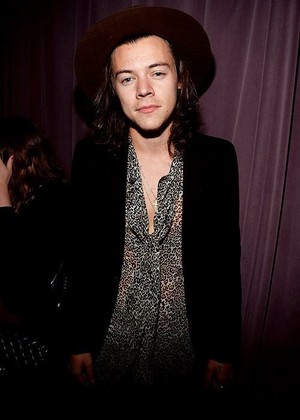  Harry attends The Rolling Stones L.A Club onyesha