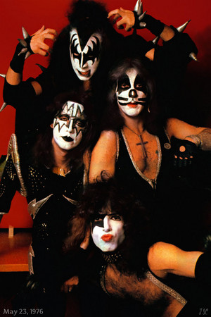  吻乐队（Kiss） ~Amsterdam…May 23, 1976