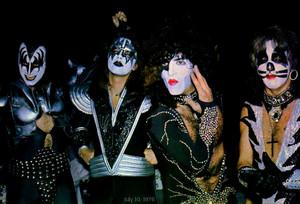  KISS ~July 10, 1976 (summer) Destroyer tour