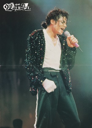 Michael Jackson - HQ Scan - Dangerous Tour