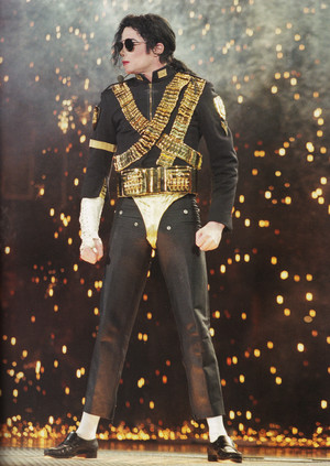 Michael Jackson - HQ Scan -  Dangerous Tour 