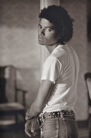 Michael Jackson - HQ Scan - Todd Gray Photoshoot - 1981