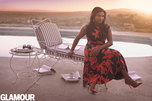  Mindy Kaling is Glamour's Woman of the tahun - 2014