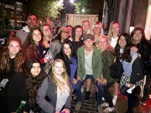  Niall took a group pic at the studio in Londres - 24.03.2015