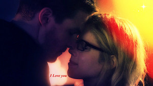  Oliver and Felicity پیپر وال