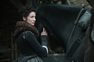 Outlander "By The Pricking Of My Thumbs" (1x10) promotional picture