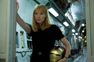  Pepper with Mark IV helm - Iron Man 2 (deleted scene)