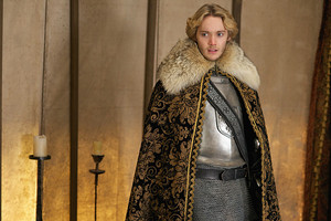  Reign "Burn" (2x22) promotional picture