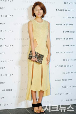  Sooyoung at the Pop-up Store Opening Event of Stella McCartney at BOONTHESHOP