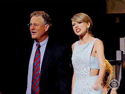 taylor veloce, swift at the 2015 ACM Awards